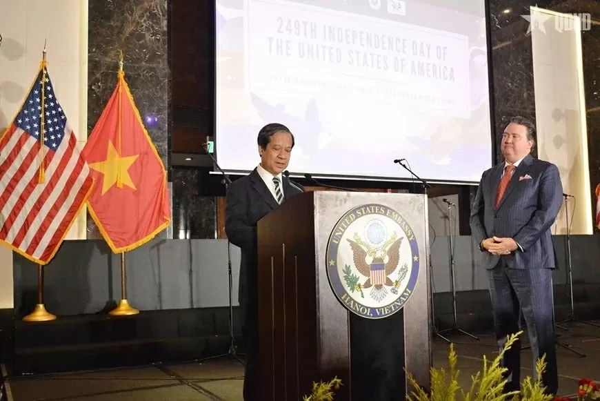 Celebrations mark US’s Independence Day and 30th anniversary of US-Vietnam relations in Hanoi Celebrations mark US’s Independence Day and 30th anniversary of US-Vietnam relations in Hanoi