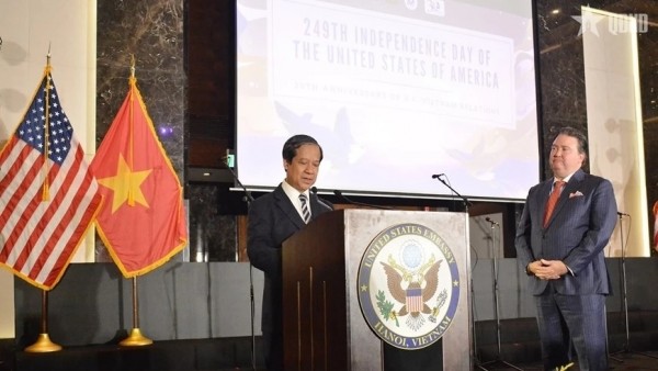 Celebrations mark US’s Independence Day and 30th anniversary of US-Vietnam relations in Hanoi