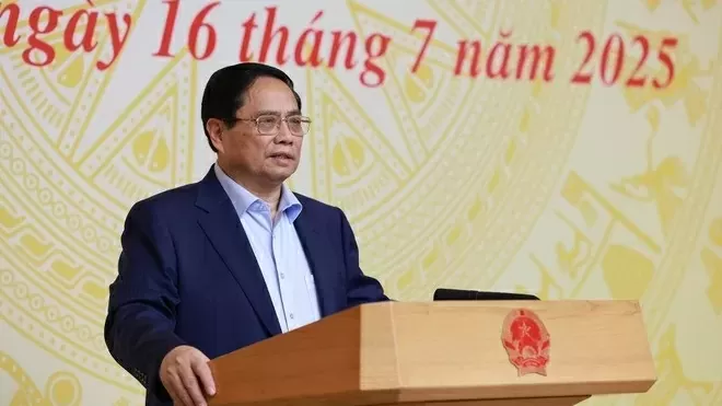 Prime Minister Pham Minh Chinh chairs teleconference to urge 8.3–8.5% growth target for 2025
