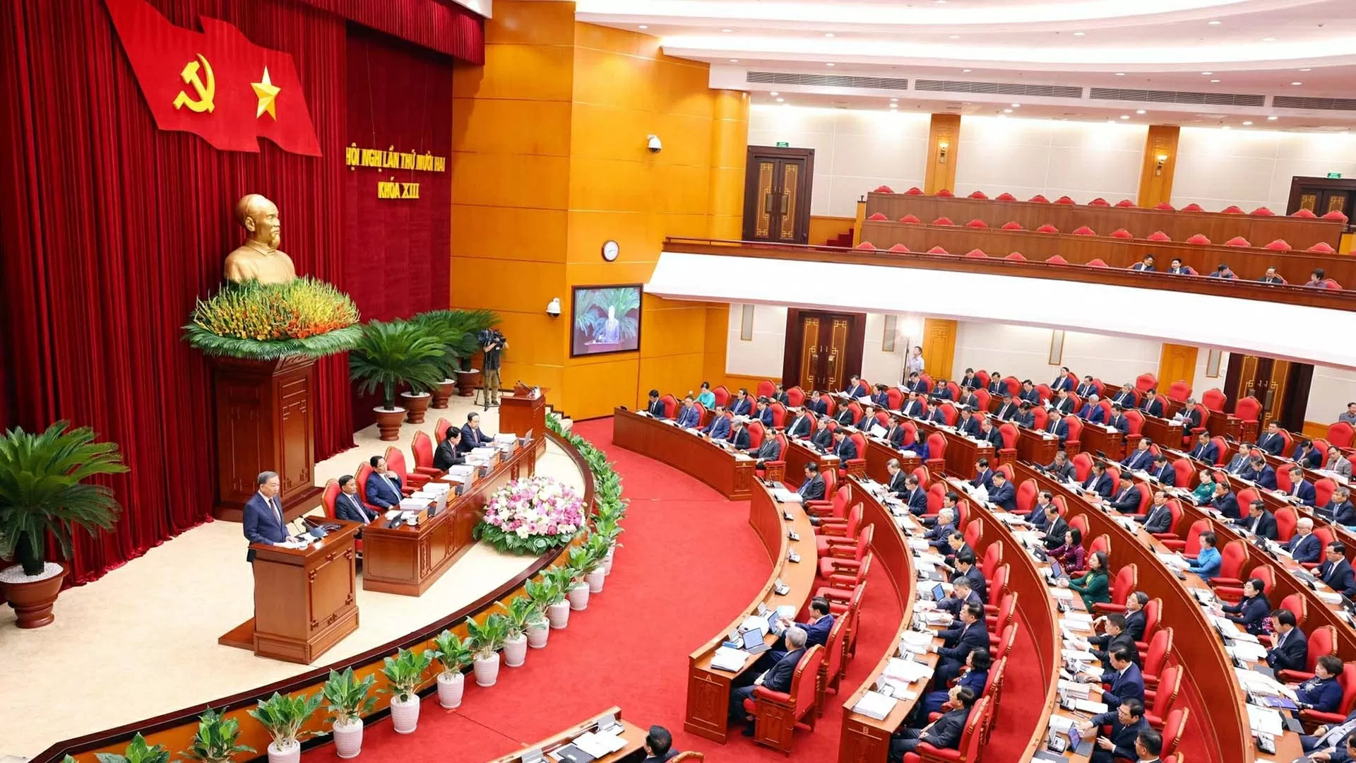 Party General Secretary To Lam presides over 12th plenum on setting general goals and strategic breakthroughs for 2025-2030 term Party General Secretary To Lam presides over 12th plenum on setting general goals and strategic breakthroughs for 2025-2030 term