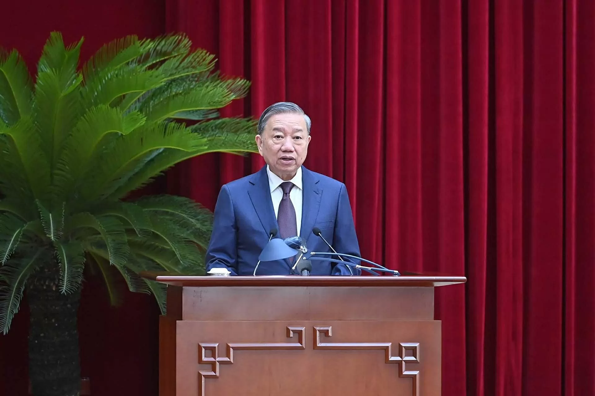 Party General Secretary To Lam presides over 12th plenum on setting general goals and strategic breakthroughs for 2025-2030 term Party General Secretary To Lam presides over 12th plenum on setting general goals and strategic breakthroughs for 2025-2030 term