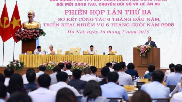 Science-technology must drive political apparatus efficiency, fuel economic growth: PM Pham Minh Chinh
