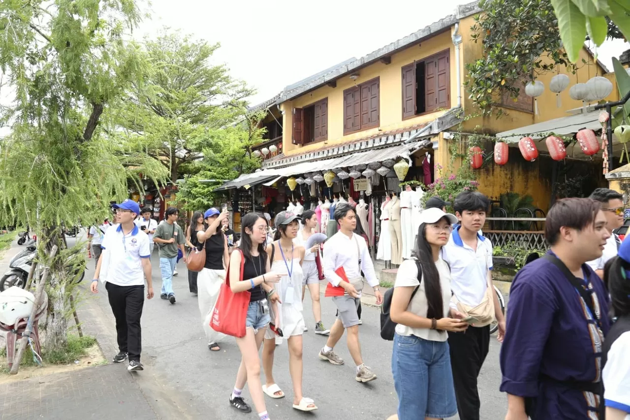 Summer Camp 2025: Young overseas Vietnamese explore My Son sanctuary and Hoi An ancient town