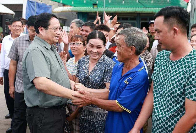 Prime Minister expresses gratitude to revolution contributors in An Giang Prime Minister expresses gratitude to revolution contributors in An Giang