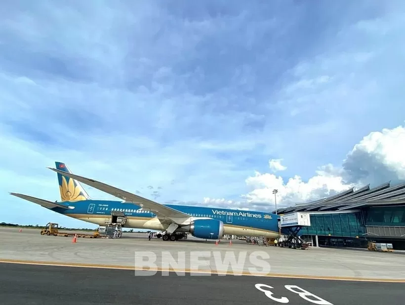 Vietnam Airlines adjusts flight schedules due to Typhoon Wipha
