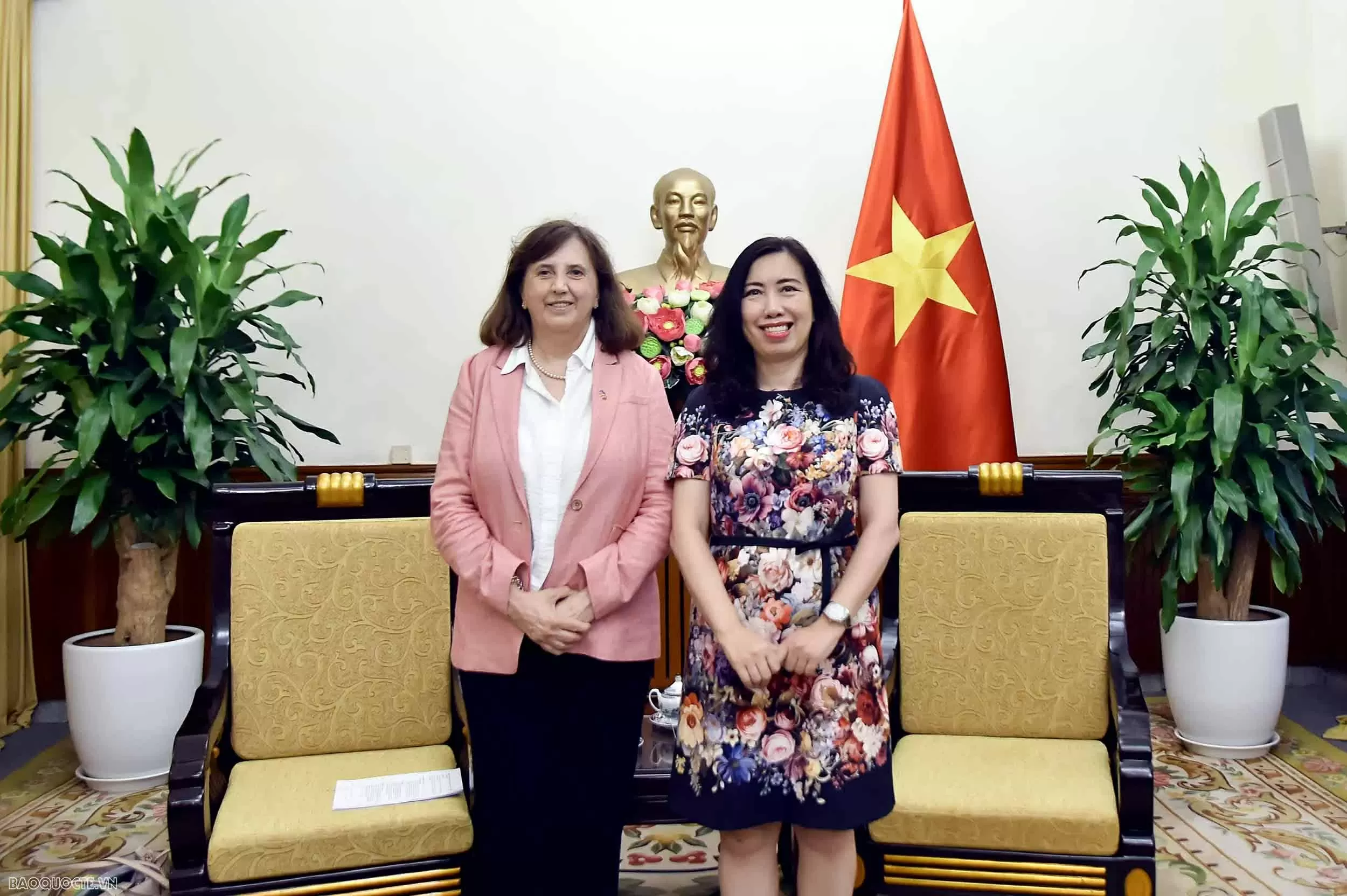 Deputy Minister Le Thi Thu Hang receives Deputy Director General of the European External Action Service Deputy Minister Le Thi Thu Hang receives Deputy Director General of the European External Action Service