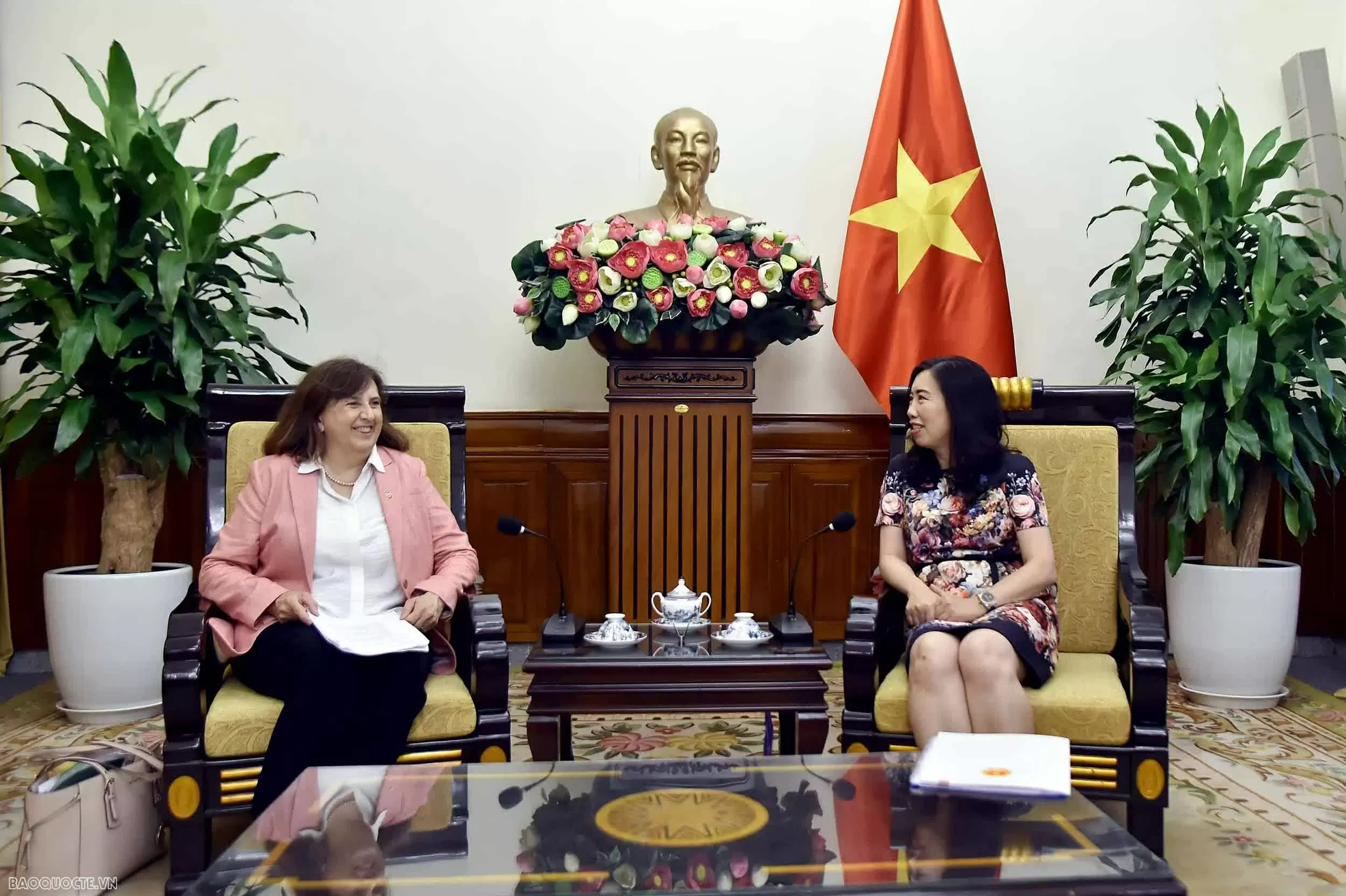 Deputy Minister Le Thi Thu Hang receives Deputy Director General of the European External Action Service Deputy Minister Le Thi Thu Hang receives Deputy Director General of the European External Action Service