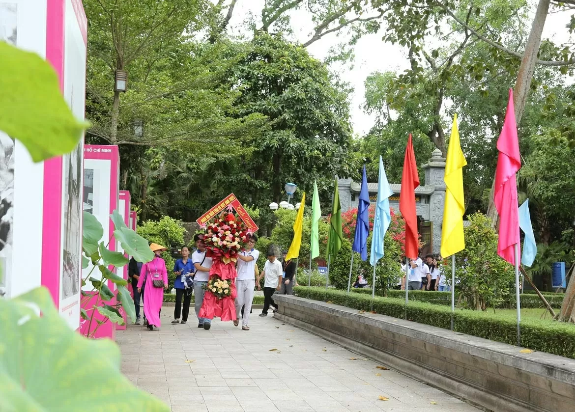 Vietnam Summer Camp 2025: An emotional homecoming for young overseas Vietnamese in President Ho Chi Minh’s homeland Vietnam Summer Camp 2025: An emotional homecoming for young overseas Vietnamese in President Ho Chi Minh’s homeland