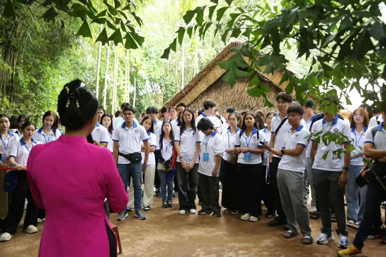 Vietnam Summer Camp 2025: An emotional homecoming for young overseas Vietnamese in President Ho Chi Minh’s homeland Vietnam Summer Camp 2025: An emotional homecoming for young overseas Vietnamese in President Ho Chi Minh’s homeland