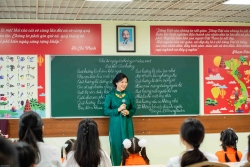Promoting cultural heritage: General Secretary's Spouse visits Vietnamese language classes in Russia