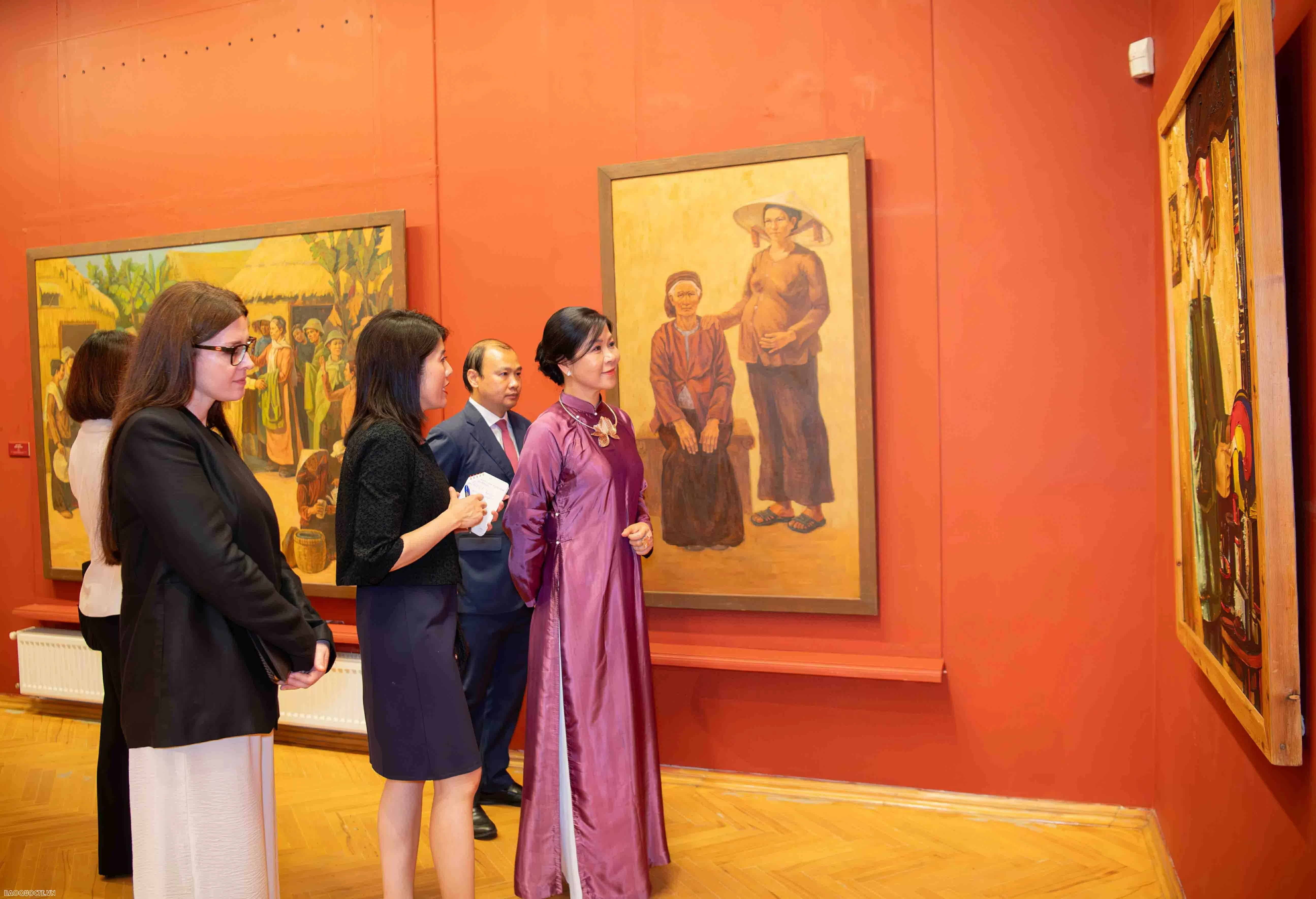 Exhibition in Moscow honours enduring Vietnam–Russia teacher–student bonds