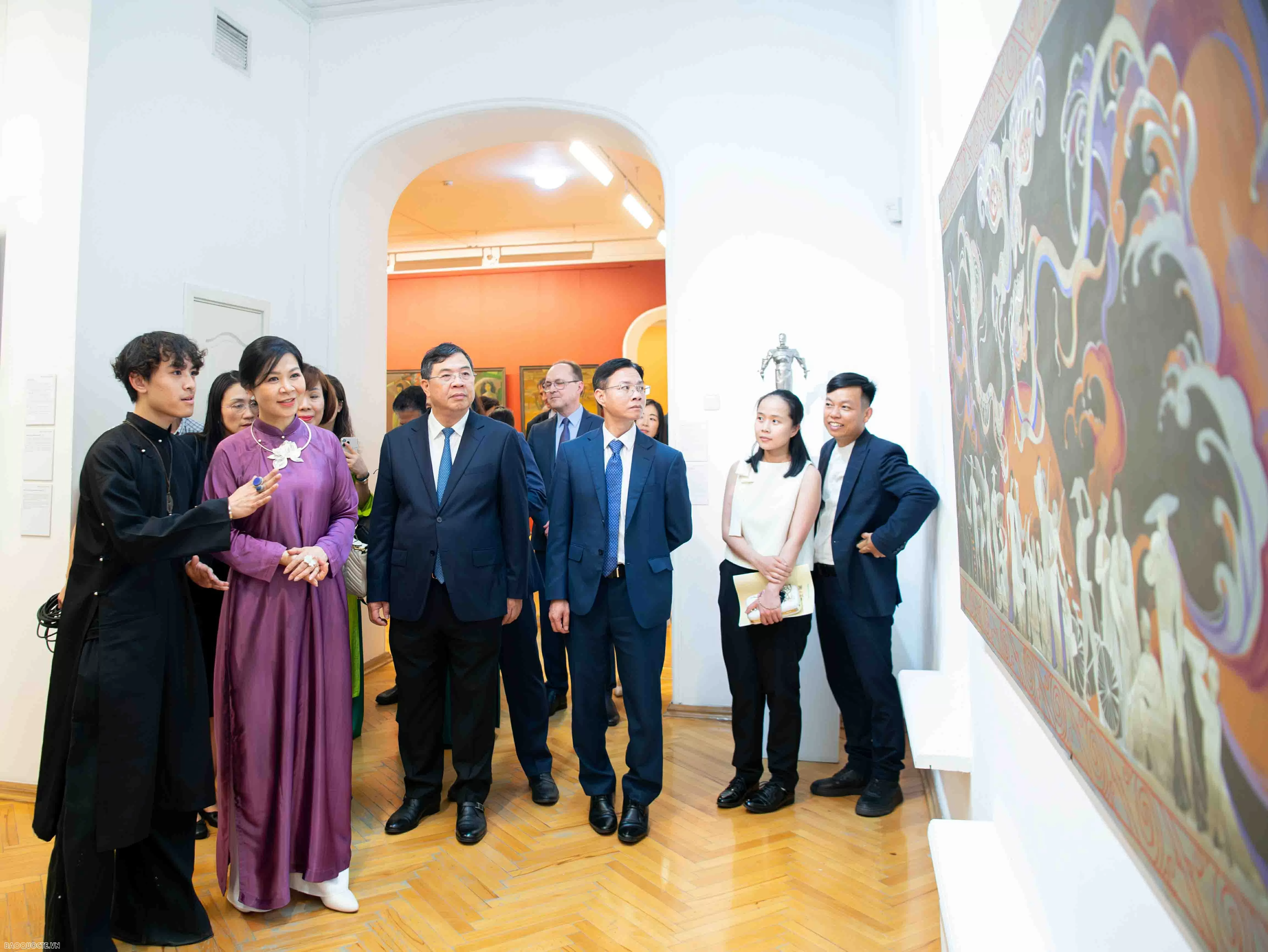 Exhibition in Moscow honours enduring Vietnam–Russia teacher–student bonds