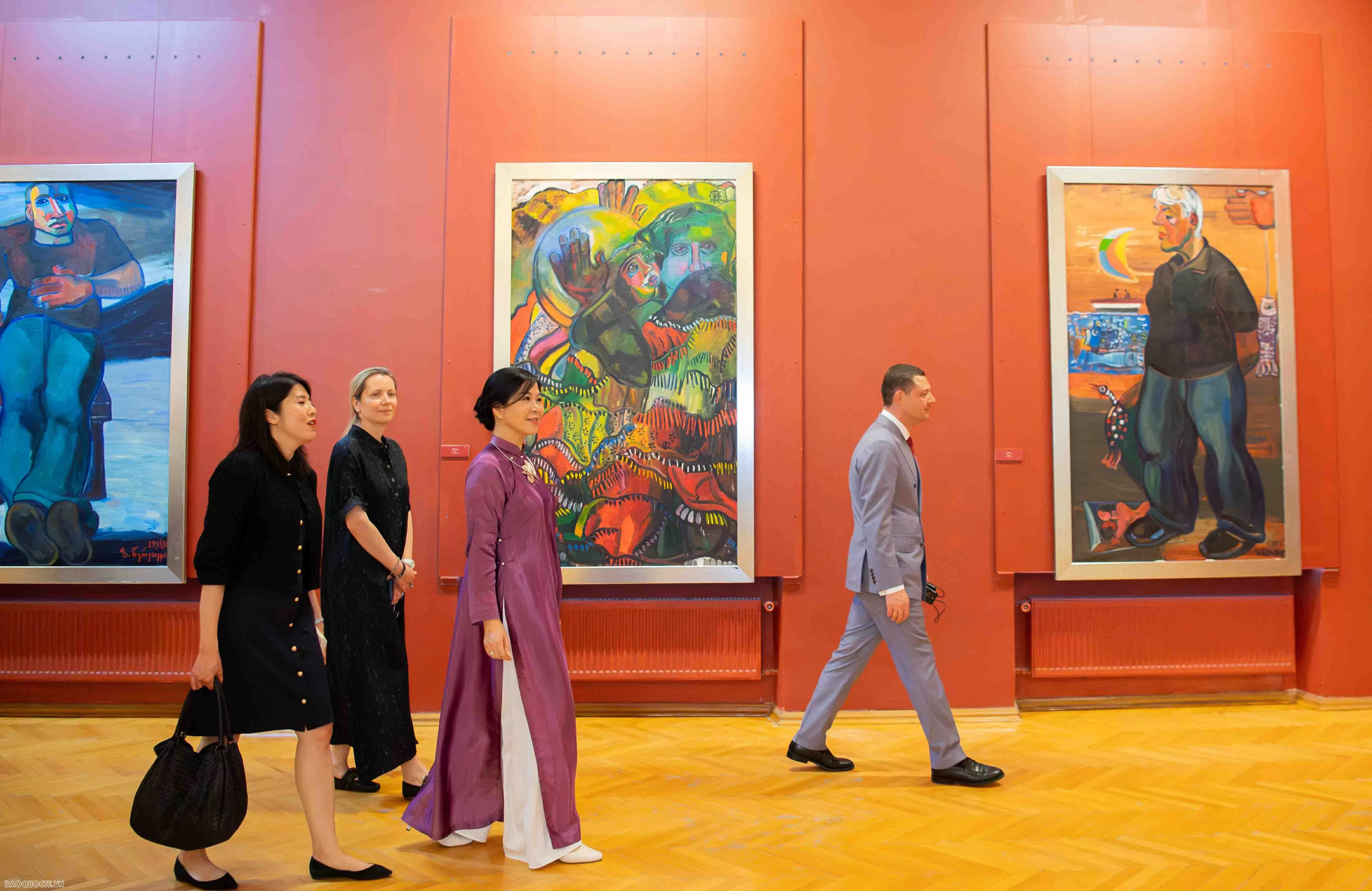 Exhibition in Moscow honours enduring Vietnam–Russia teacher–student bonds