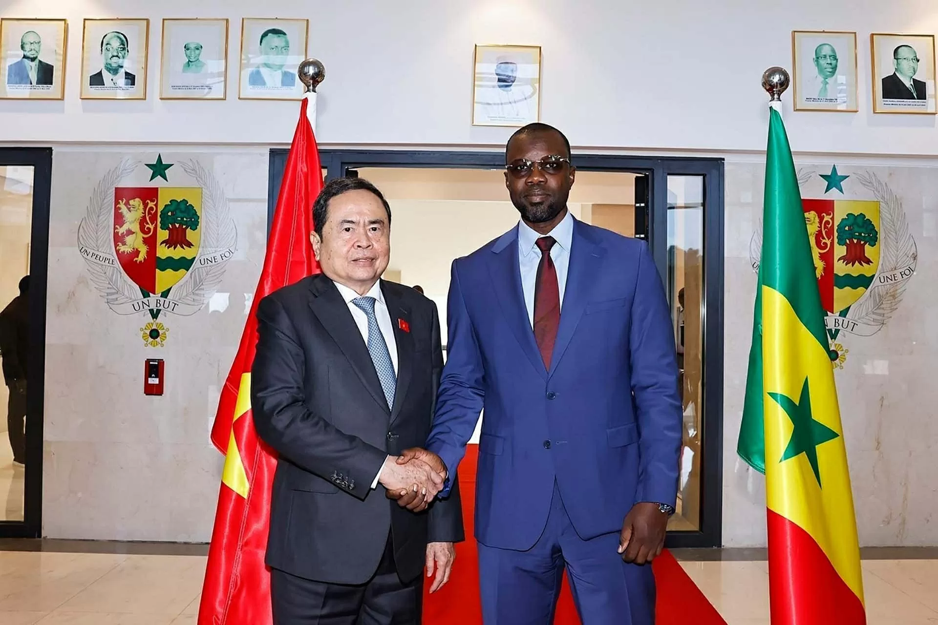NA Chairman Tran Thanh Man and Senegalese Prime Minister Ousmane Sonko promote cooperation