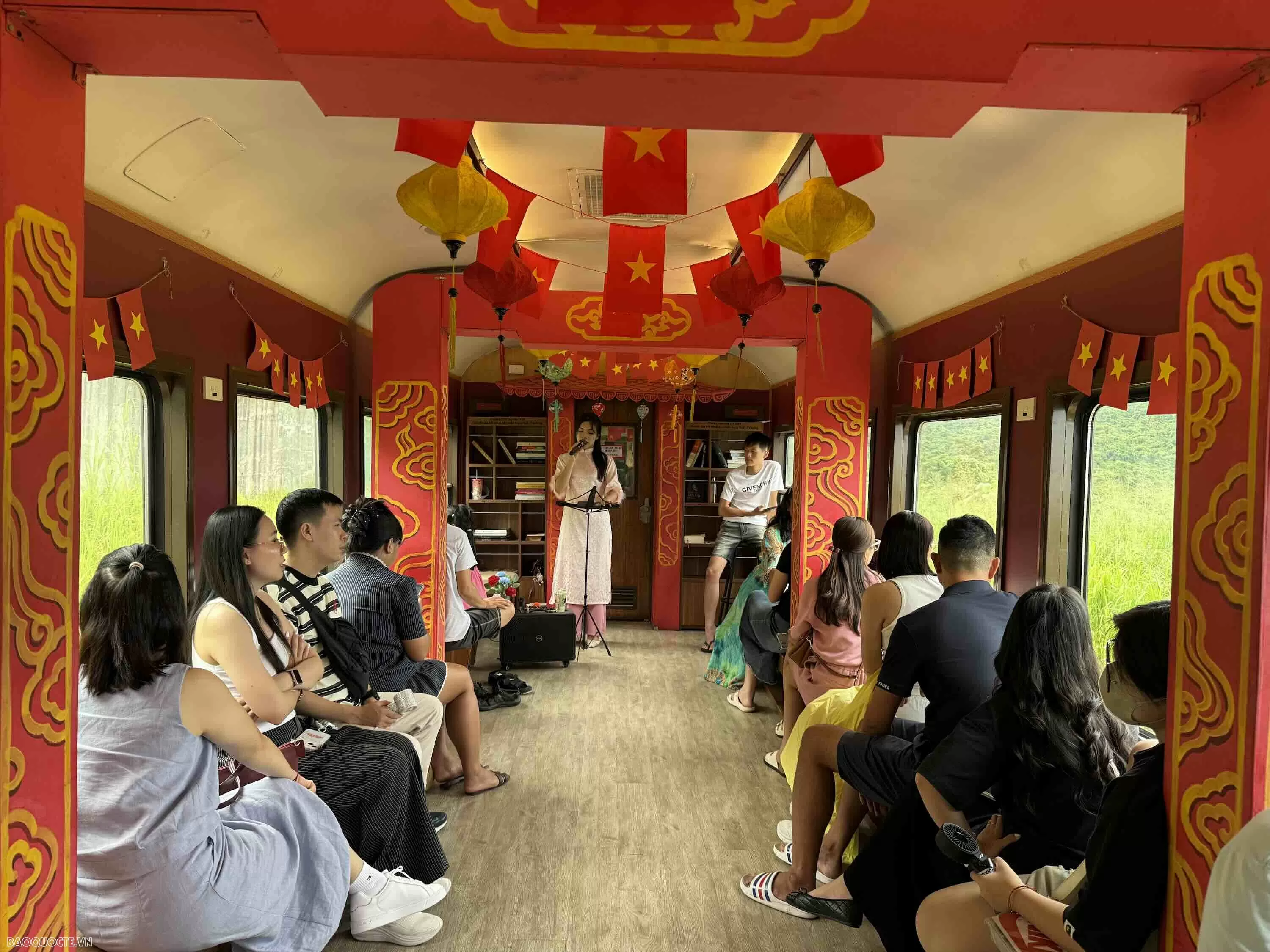 Da Nang-Hue Heritage Train: Travelling back in time to the ancient capital Da Nang-Hue Heritage Train: Travelling back in time to the ancient capital