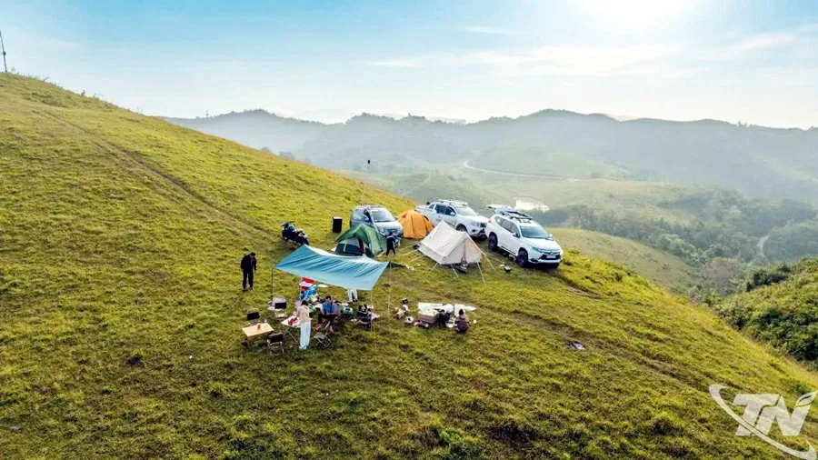 Sam Chiem Prairie - A hidden highland gem in Thai Nguyen Sam Chiem Prairie - A hidden highland gem in Thai Nguyen