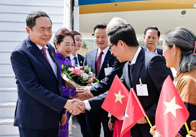 NA Chairman Tran Thanh Man arrives in Switzerland to attend World Conference of Speakers of Parliament