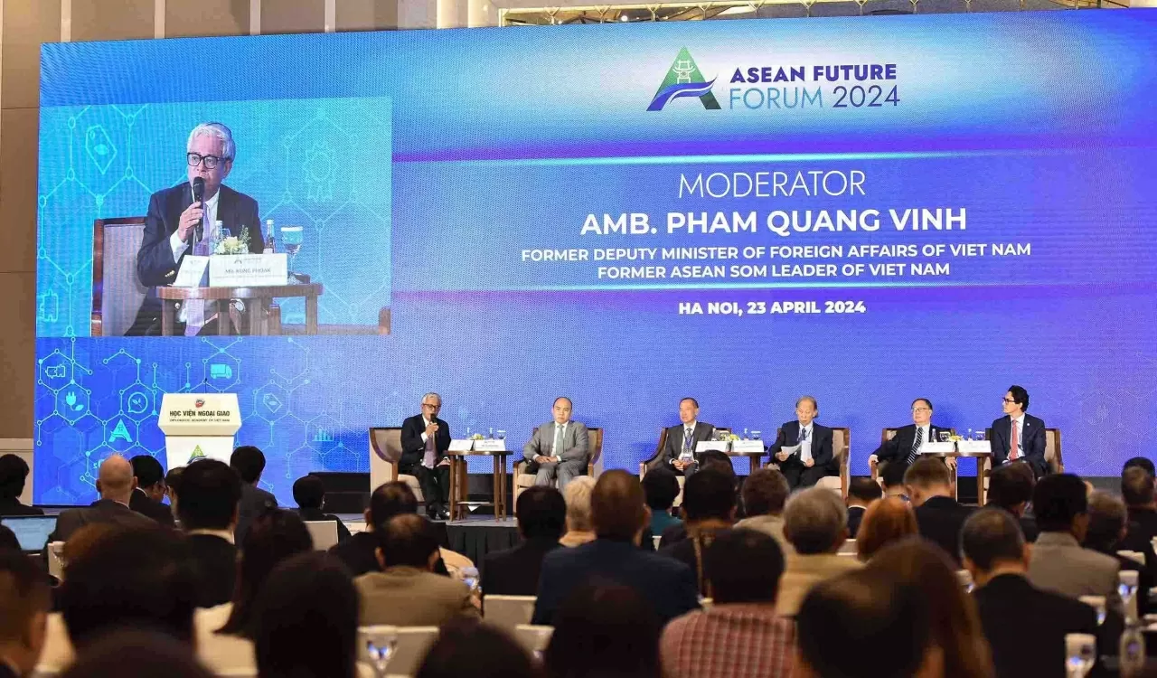 Ambassador Pham Quang Vinh: Vietnam’s identity on the 30-year journey of joining ASEAN Ambassador Pham Quang Vinh: Vietnam’s identity on the 30-year journey of joining ASEAN