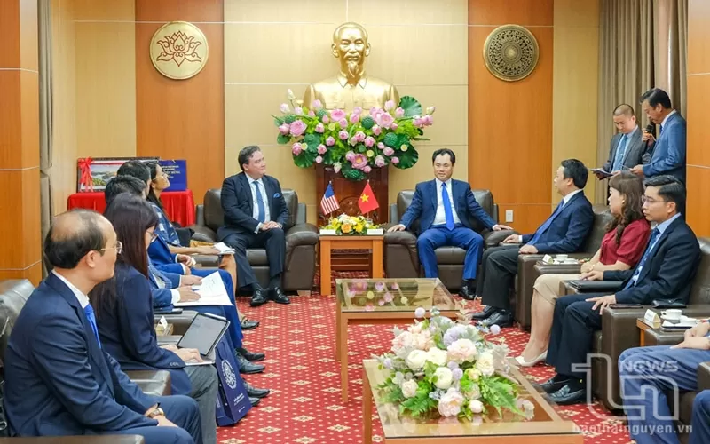 “Chắp cánh” cho dòng vốn đầu tư Hoa Kỳ vào Thái Nguyên “Chắp cánh” cho dòng vốn đầu tư Hoa Kỳ vào Thái Nguyên