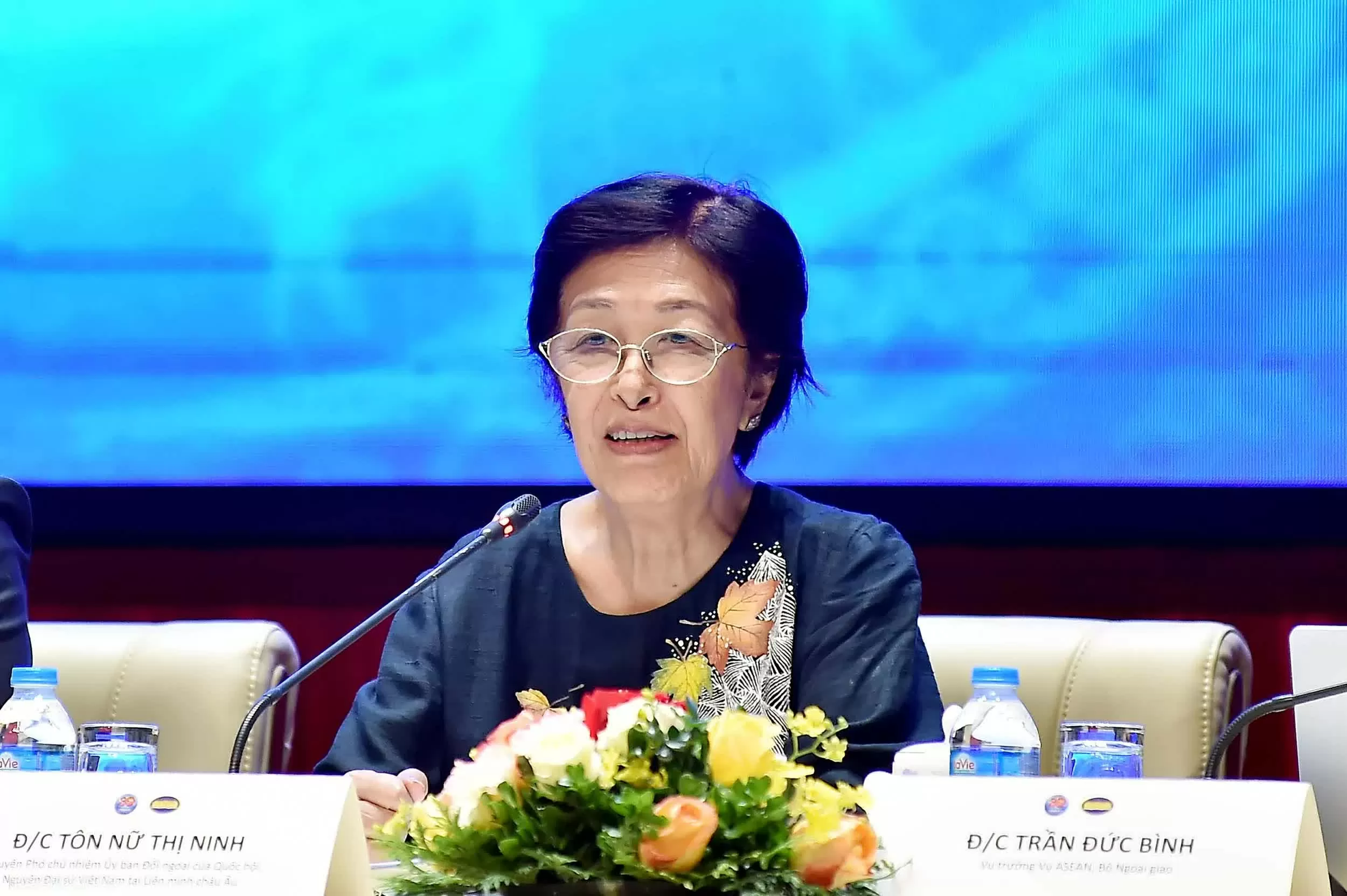 Continuing the glorious 80-year journey of Vietnams Diplomacy, leading the country into a new era Continuing the glorious 80-year journey of Vietnams Diplomacy, leading the country into a new era