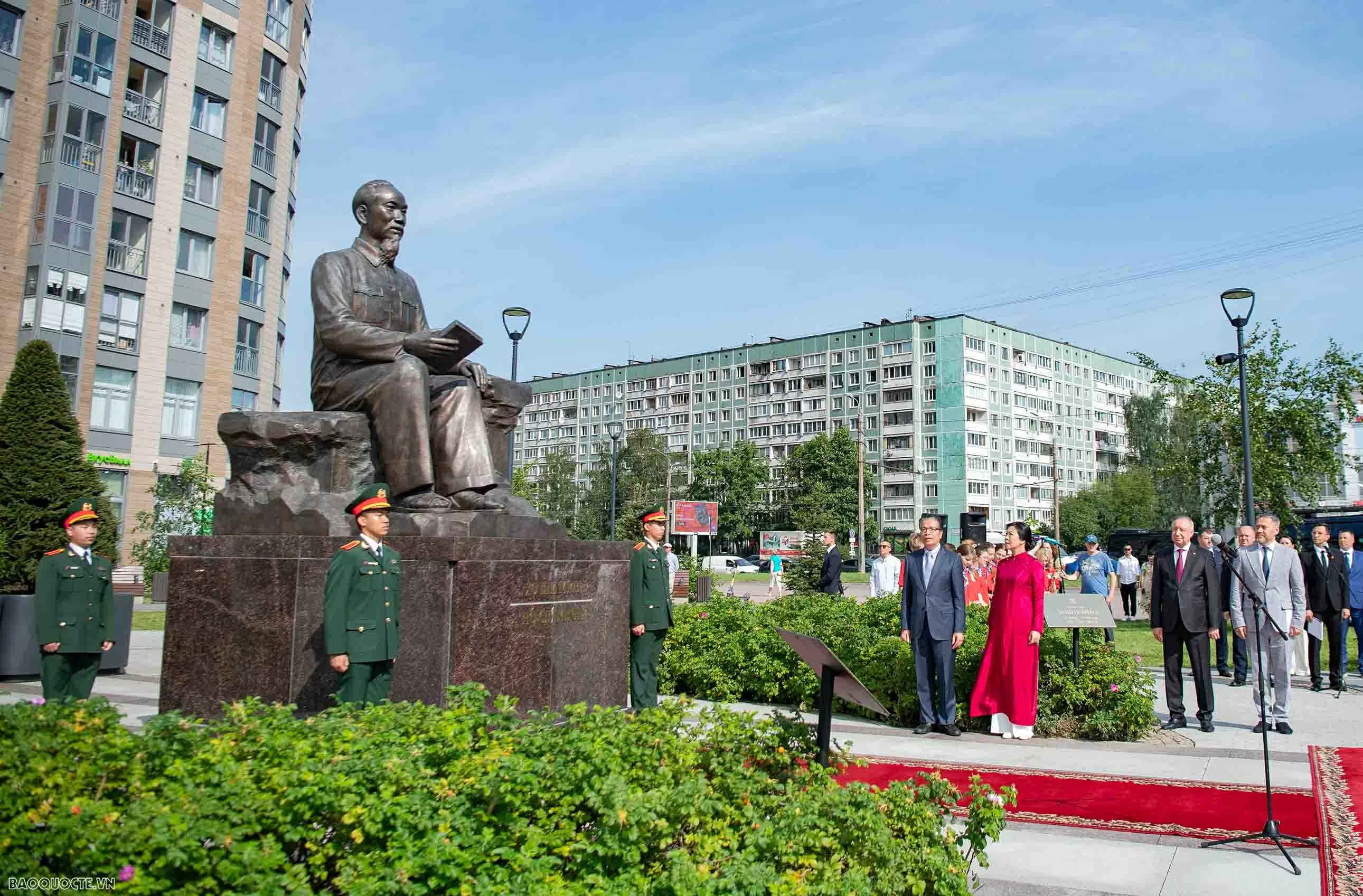 Ho Chi Minh Square officially inaugurated in Saint Petersburg