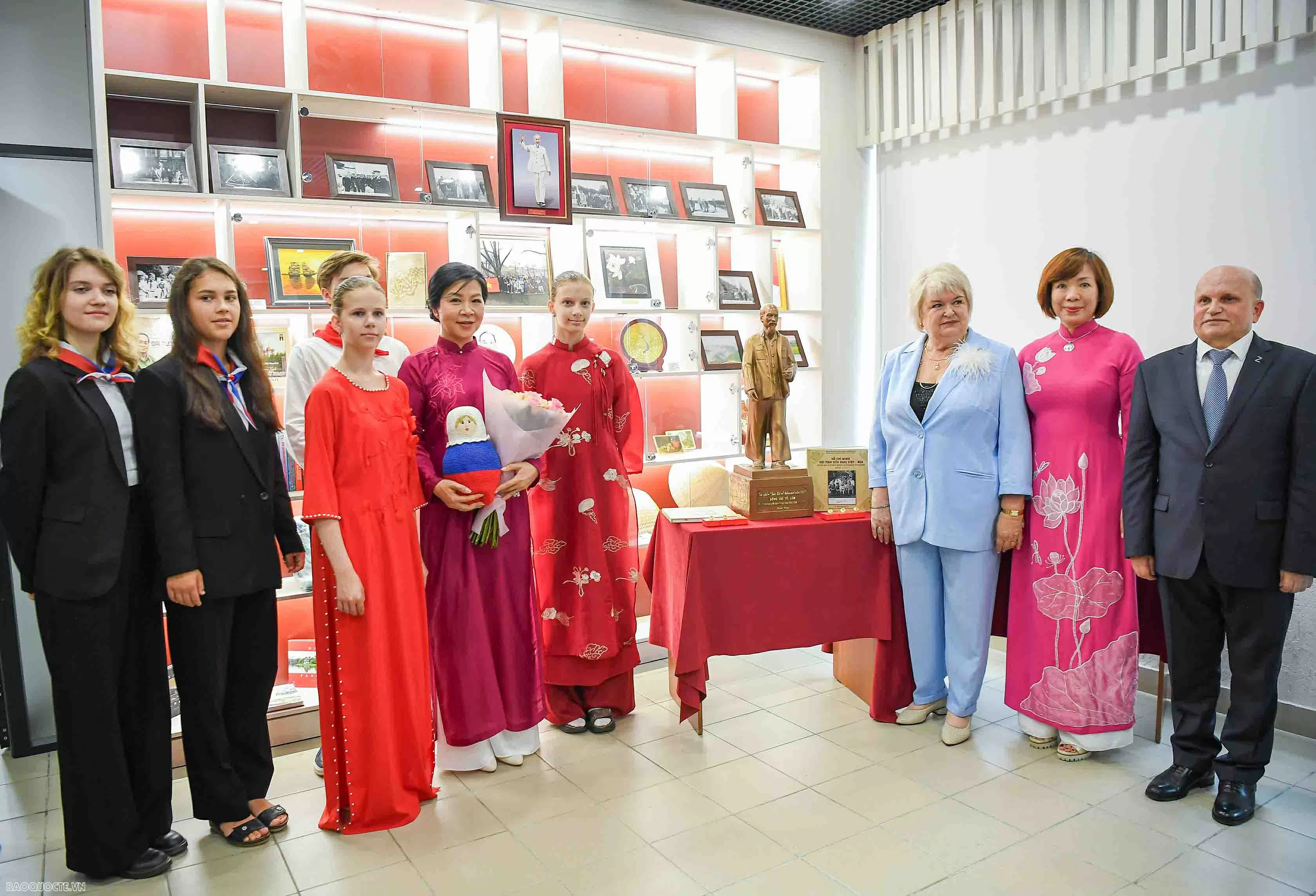 Ho Chi Minh Square officially inaugurated in Saint Petersburg