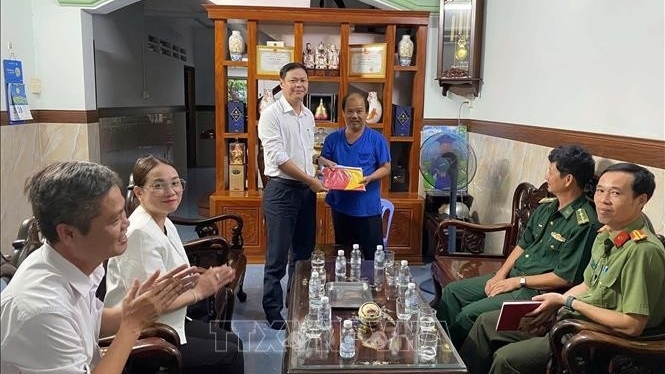 Authorities deliver anti-IUU fishing communications to HCM City’s largest fishing fleet