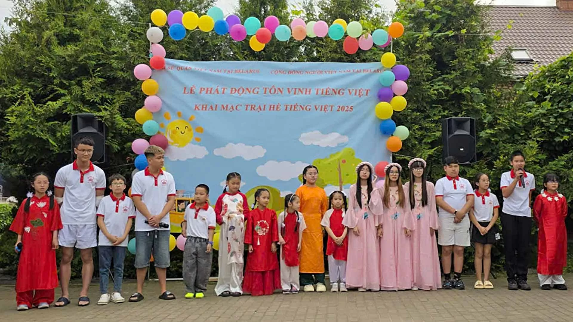 Vietnamese Community in Belarus: Opening of the 4th Vietnamese Language Summer Camp Vietnamese Community in Belarus: Opening of the 4th Vietnamese Language Summer Camp