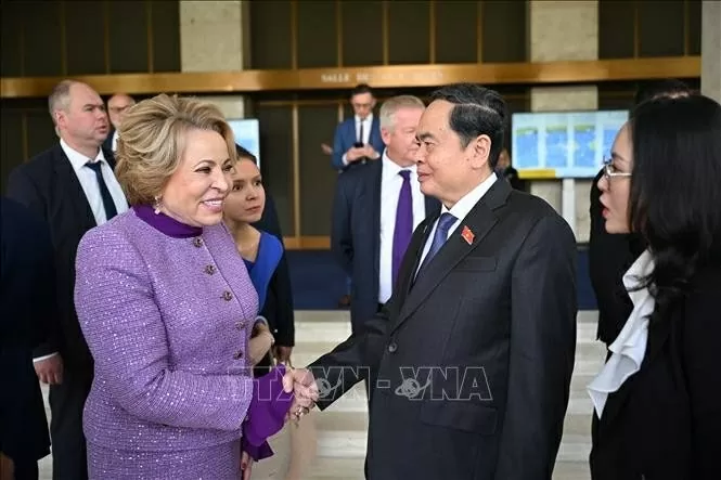 NA Chairman Tran Thanh Man meets with foreign parliamentary leaders on WCSP 6 sidelines
