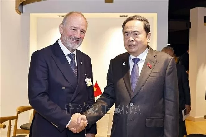 NA Chairman Tran Thanh Man meets with foreign parliamentary leaders on WCSP 6 sidelines