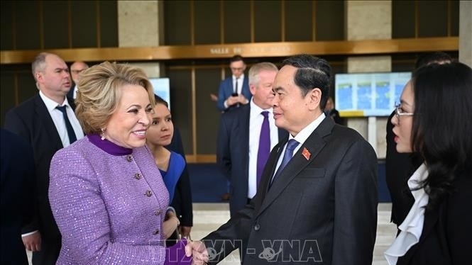 NA Chairman Tran Thanh Man meets with foreign parliamentary leaders on WCSP 6 sidelines