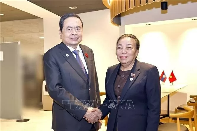 Vietnamese, Lao legislators meet on WCSP 6 in Geneva Vietnamese, Lao legislators meet on WCSP 6 in Geneva