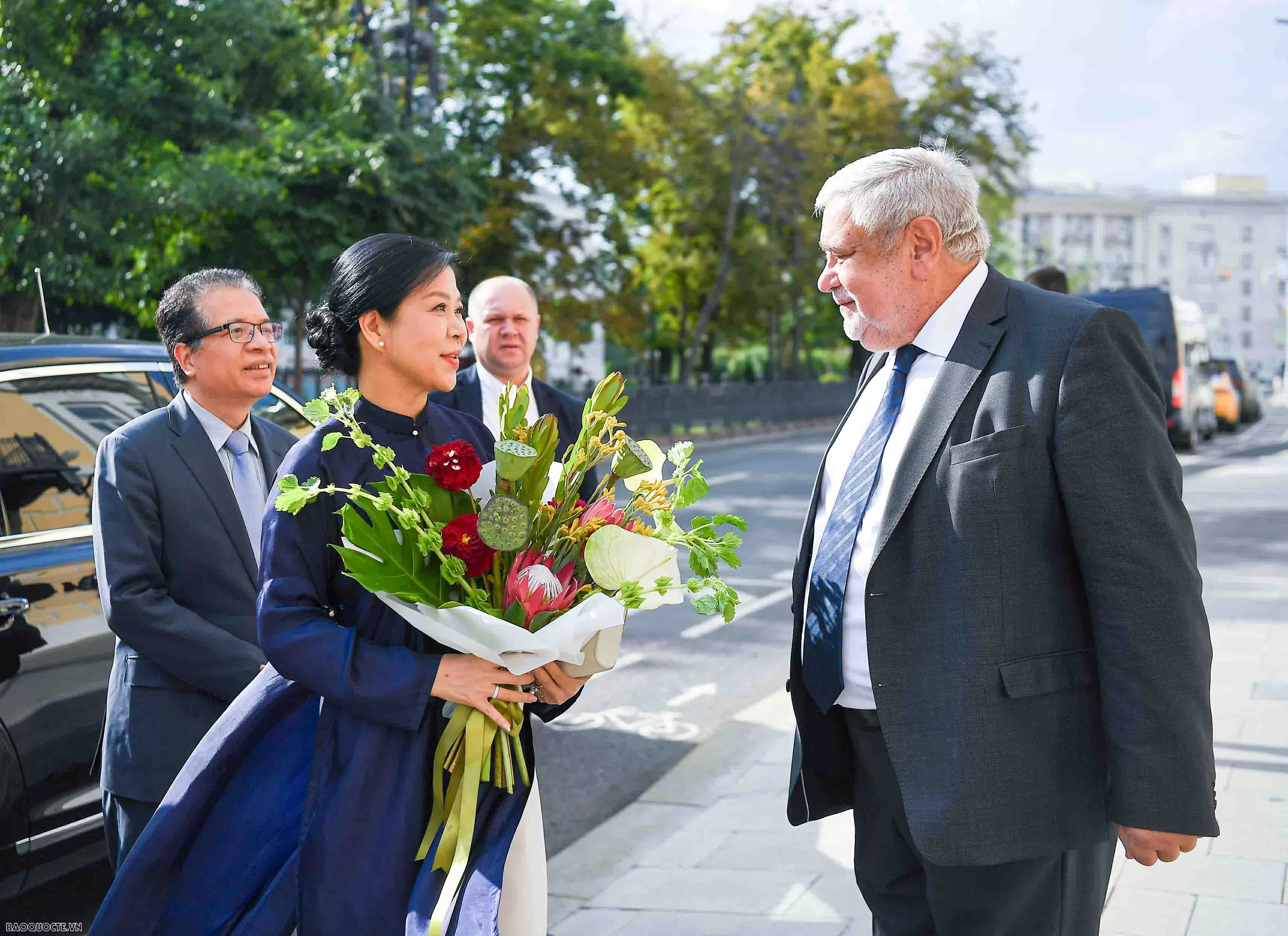 Vietnamese Ao Dai Displayed in the Heart of Russia