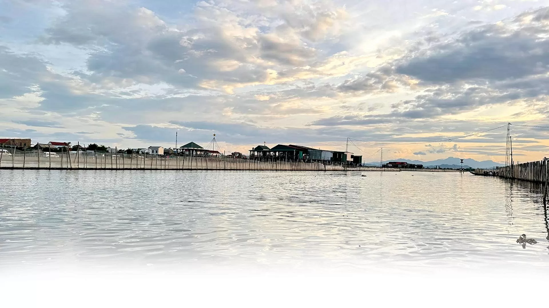 Chuon Lagoon – A hidden gem in the heart of Hue Chuon Lagoon – A hidden gem in the heart of Hue