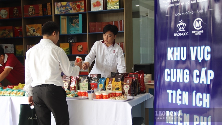 Hanoi launches 15 free utilities to enhance public service access starting August 1