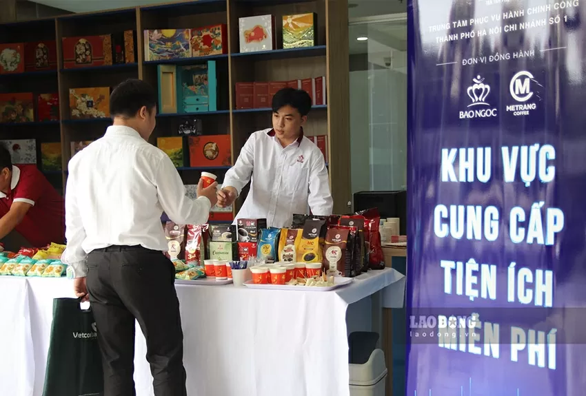 Hanoi launches 15 free utilities to enhance public service access starting August 1