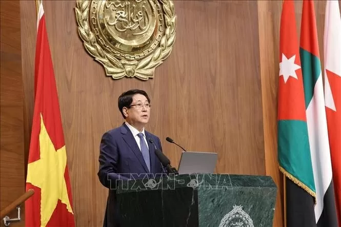 Vietnam seeks to write new chapter of cooperation with Arab nations: State President