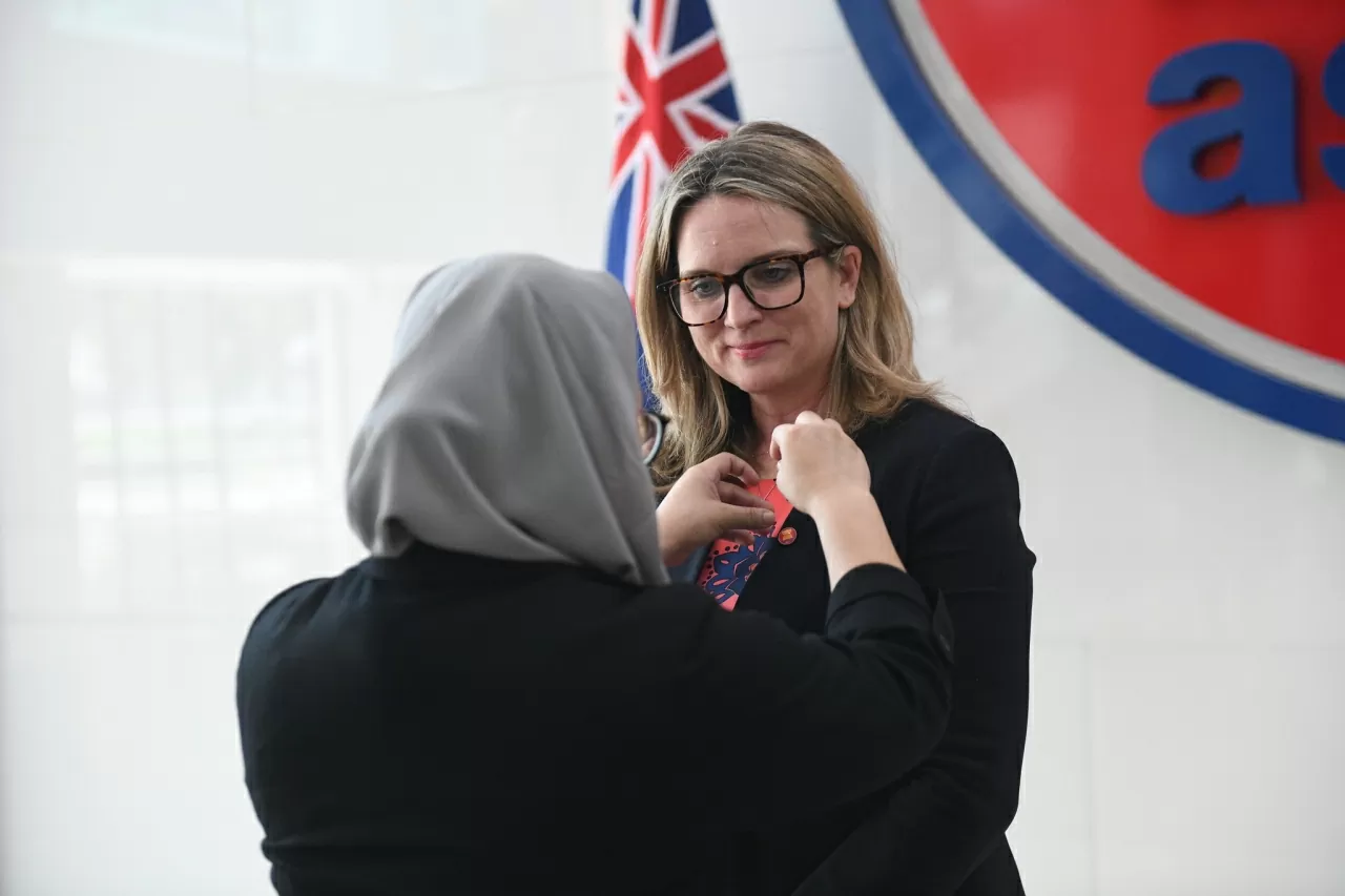 Australia – ASEAN: sharing a region and sharing a future Australia – ASEAN: sharing a region and sharing a future