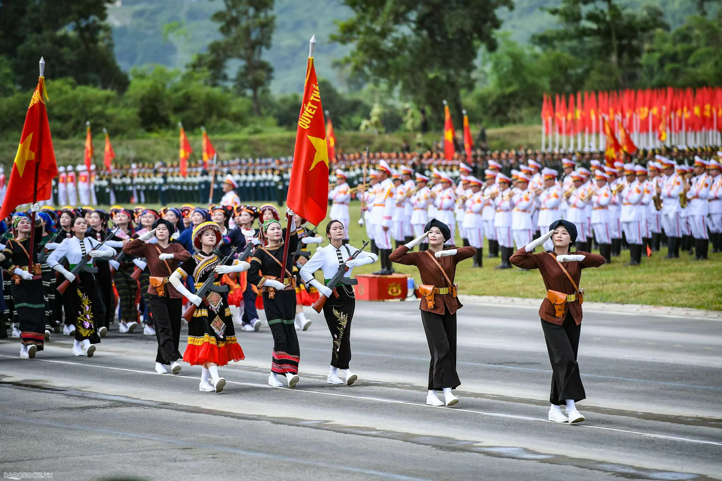 Nearly 16,000 personnel join second parade drill for 80th National Day