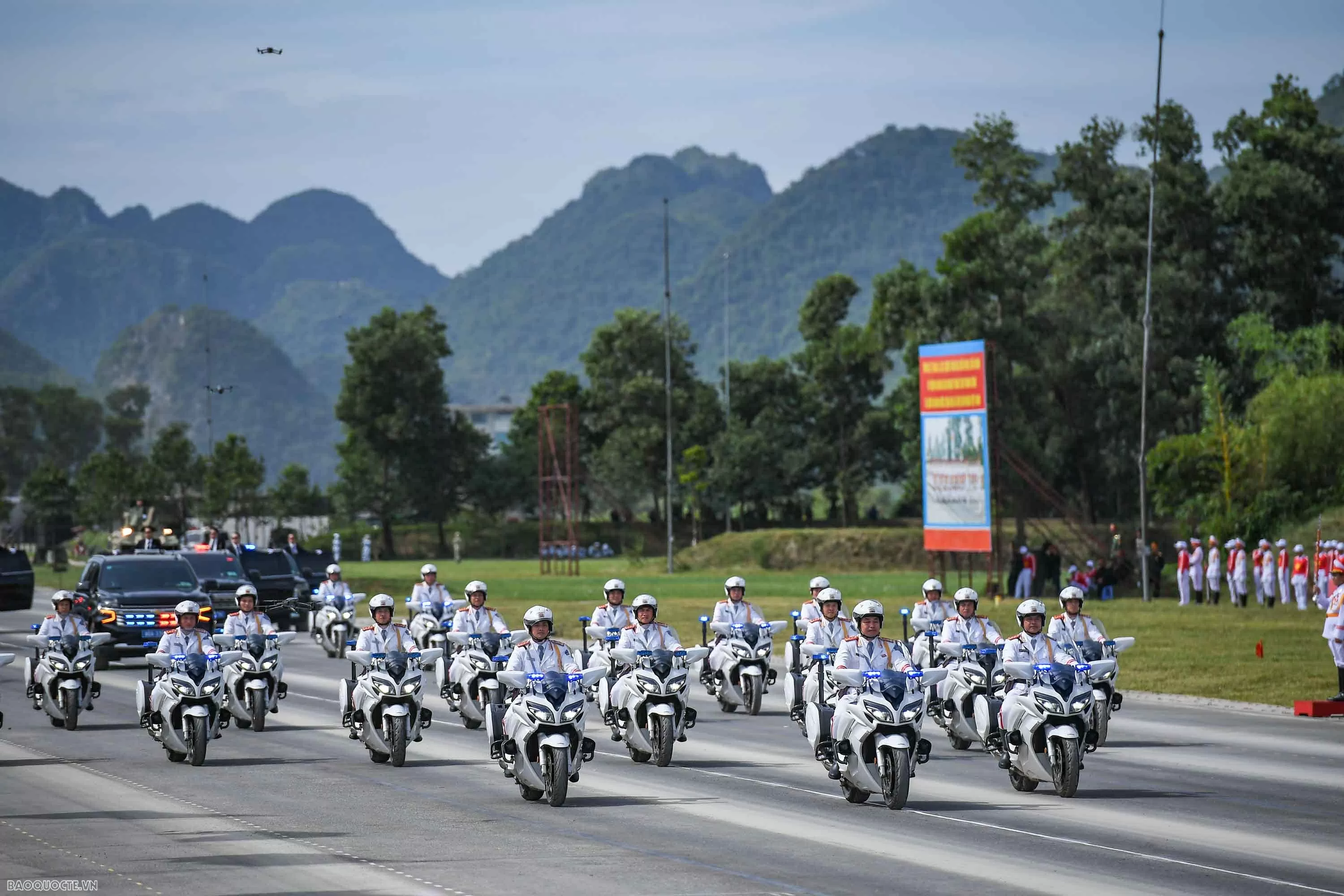 Nearly 16,000 personnel join second parade drill for 80th National Day
