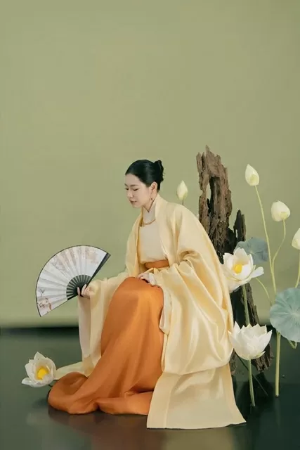 Young content creators infuse new life into traditions, blending heritage with modernity Young content creators infuse new life into traditions, blending heritage with modernity