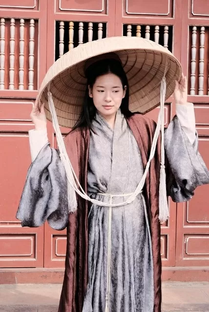 Young content creators infuse new life into traditions, blending heritage with modernity Young content creators infuse new life into traditions, blending heritage with modernity