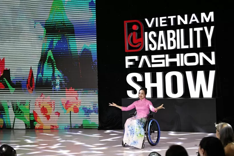 Fashion runway debuts for people with disabilities Fashion runway debuts for people with disabilities