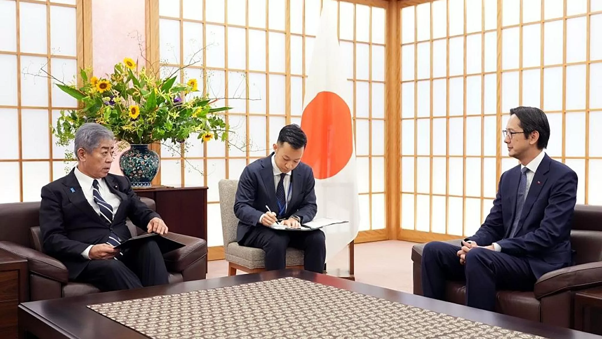 Ambassador Do Hung Viet visits Japan to prepare for 11th NPT RevCon Ambassador Do Hung Viet visits Japan to prepare for 11th NPT RevCon