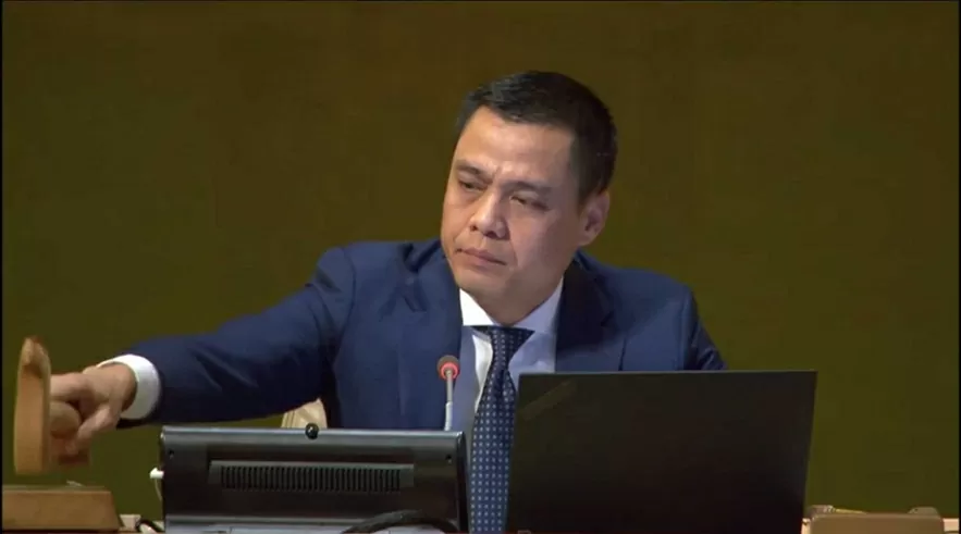 Three decades of Viet Nam in ASEAN: Voyage into the high seas Three decades of Viet Nam in ASEAN: Voyage into the high seas