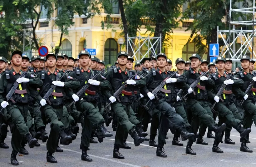 Hanoi police rehearse for ‘Festival for a Peaceful Capital’ parade