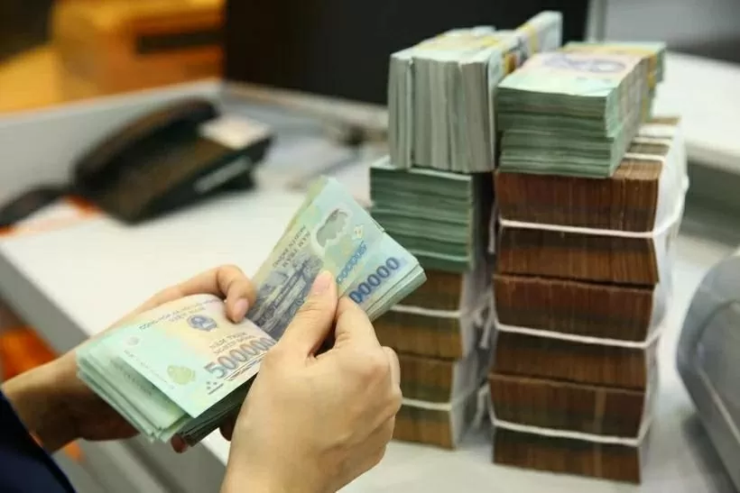 Reference exchange rate down 11 VND on August 8