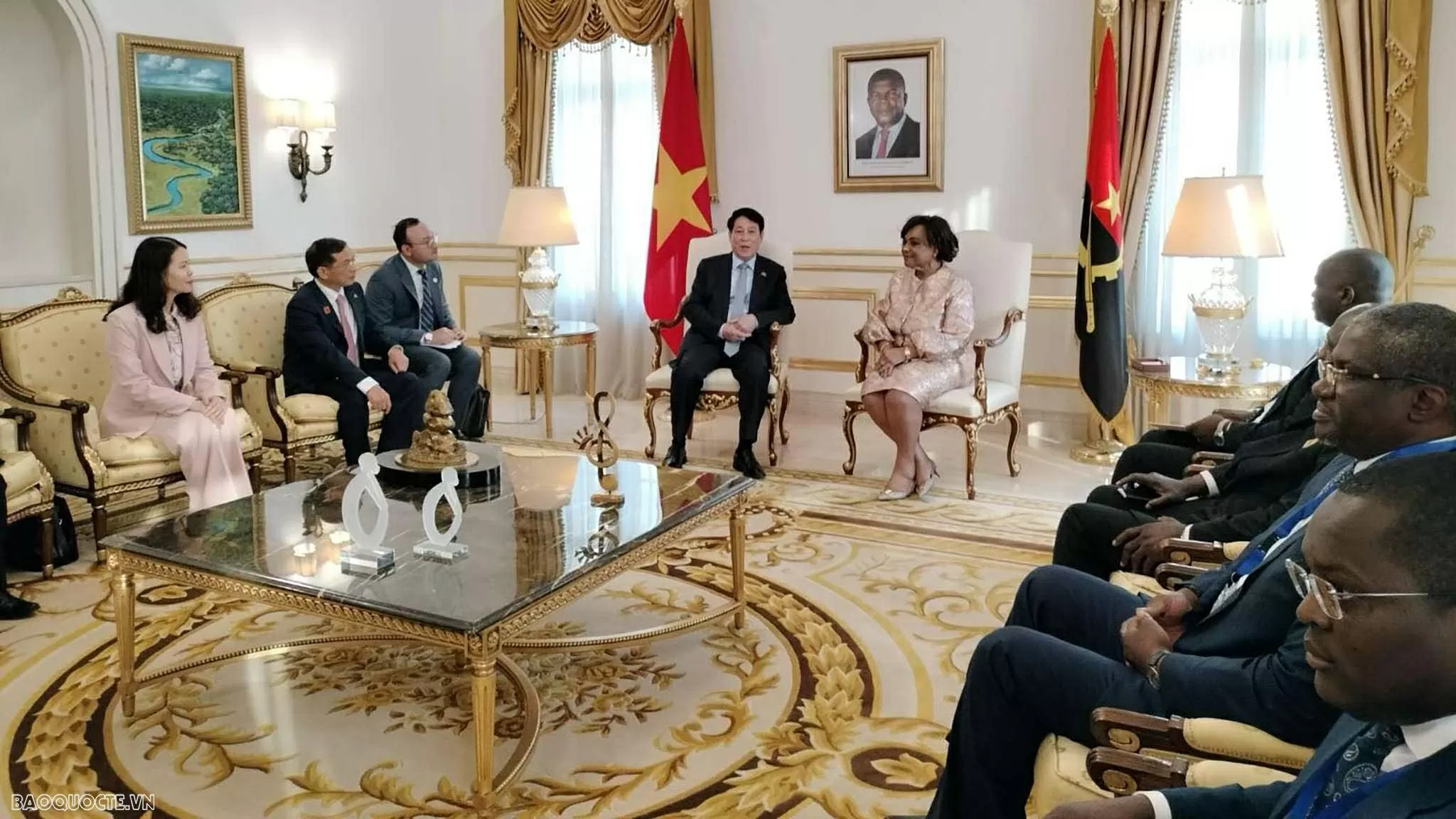 Chủ tịch nước Lương Cường hội kiến Chủ tịch Quốc hội Angola Carolina Cerqueira. Chủ tịch nước Lương Cường hội kiến Chủ tịch Quốc hội Angola Carolina Cerqueira.