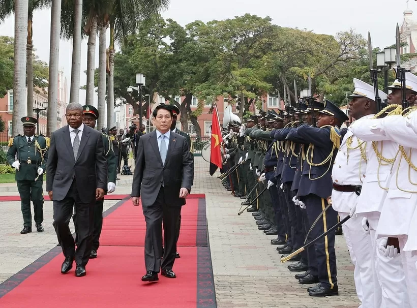 State President concludes visit to Angola