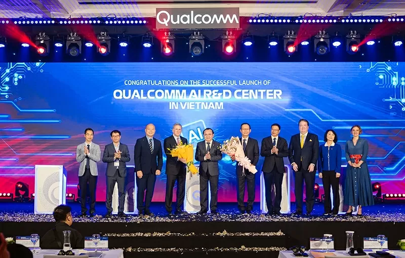 Launch Ceremony: A milestone moment: Qualcomm officially launches its AI R&D Center in Viet Nam, marking a bold step forward with the support of key partners and government officials.